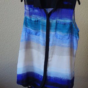 Reed Collared Sleeveless Buttoned Shirt, Size Large